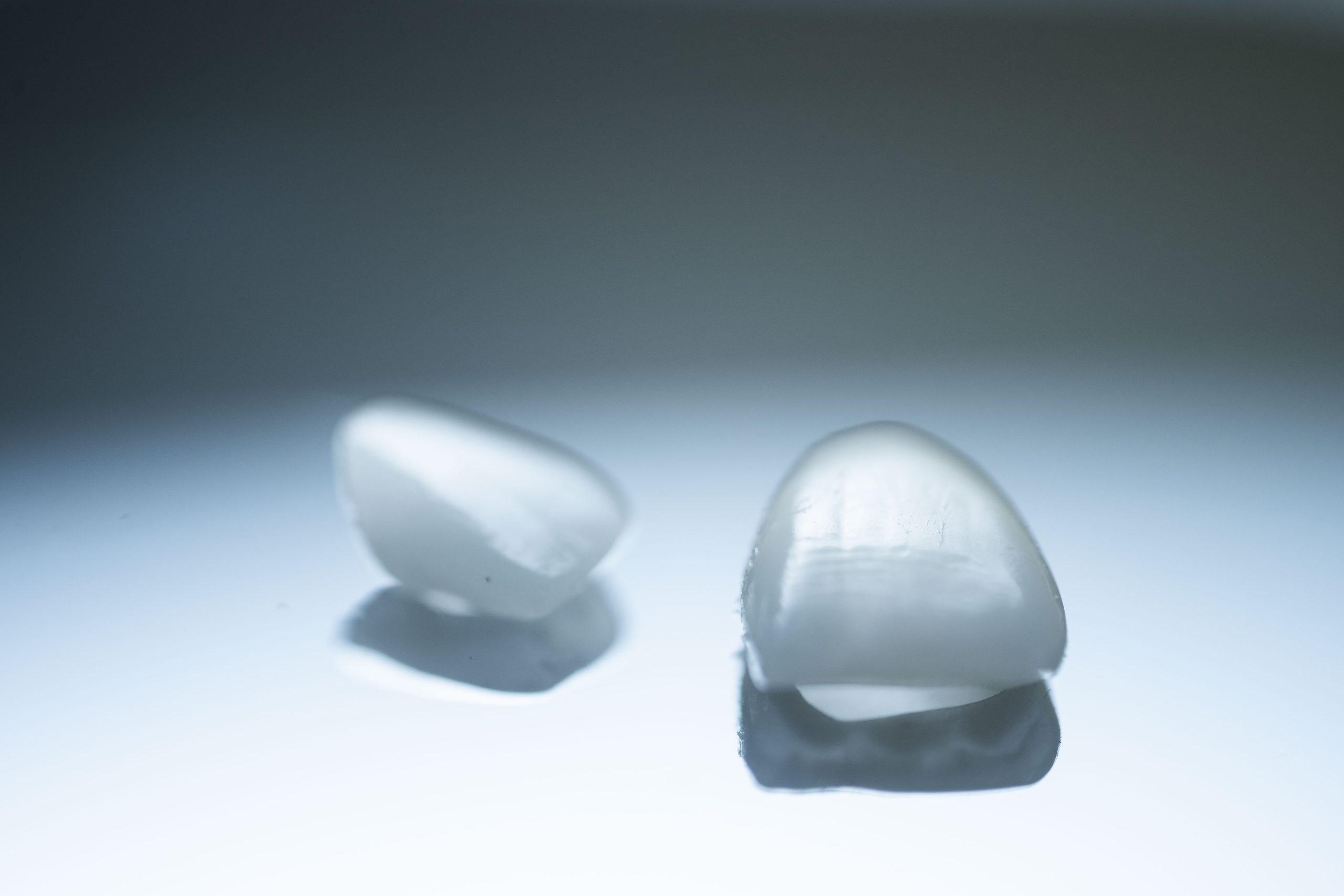 ljuskica ispala – hitna estetska pomoć